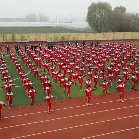 释放激情    迎来精彩一一沙店集中心小学课间操