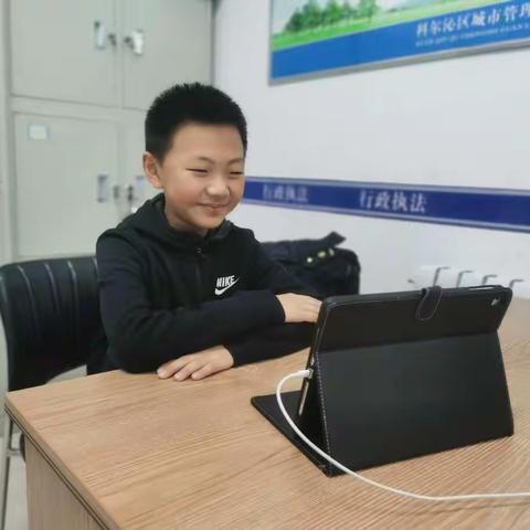 实验小学东校区三年一班同学《科尔沁区中小学生消防安全“云课堂”》观后感