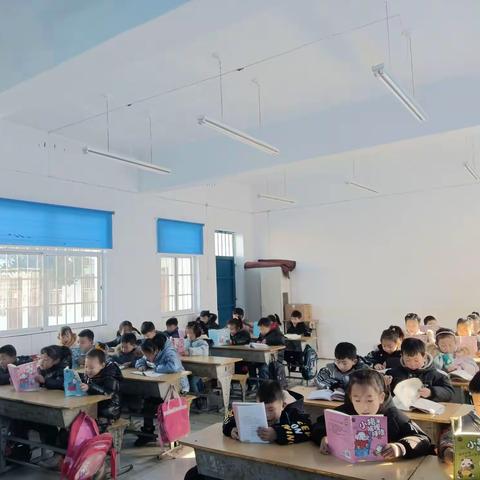 用心阅读，快乐成长。大原小学一三班读书活动总结。