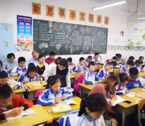 真情结对，倾心帮扶助共赢——记梧桐学校来我校开展教学帮扶活动