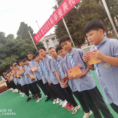 又是一年离别季！—甸中小学2021年毕业班毕业典礼简报