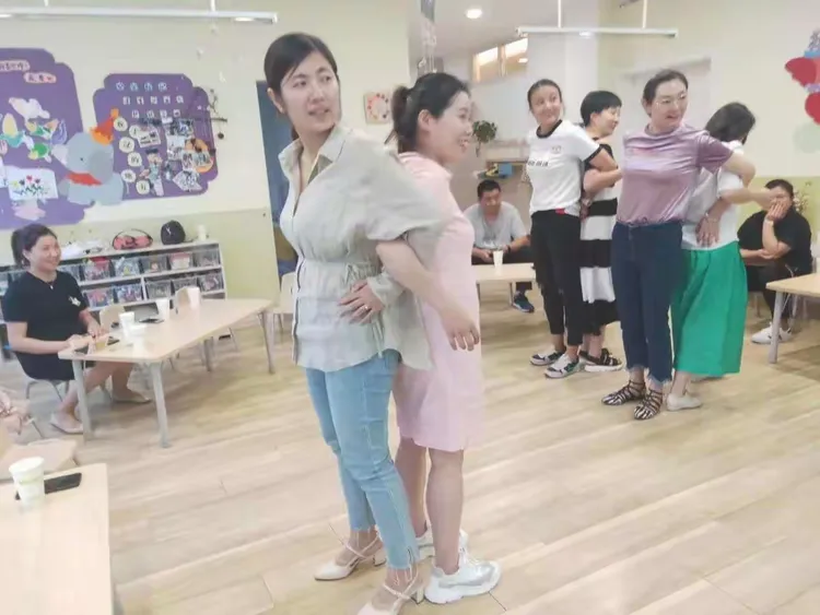 看看我们的妈妈团更厉害呢!