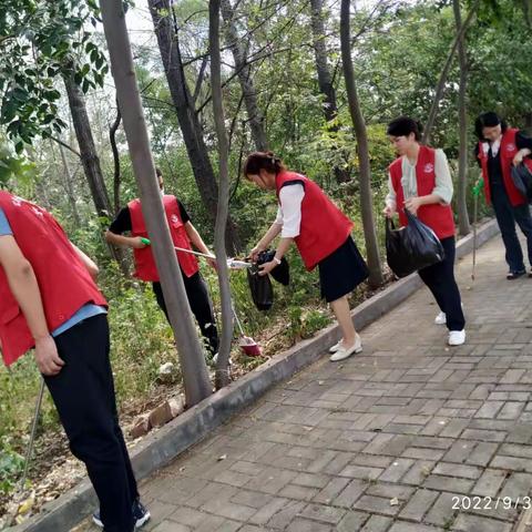 喜迎二十大 洁净迎国庆 | 我市开展城市清洁行动