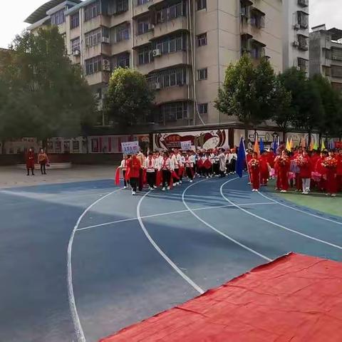 21年三完小体育节开幕式151班