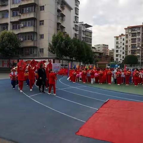 21年三完小体育节开幕式153班