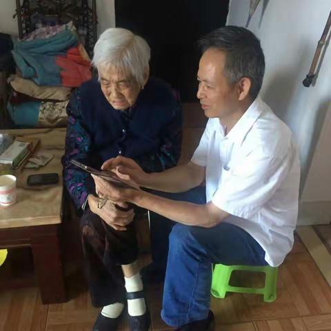 老母亲88岁生日宴。祝老母亲健康长寿