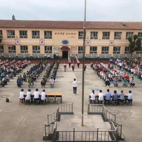 大堡头小学援鄂英雄报告会暨交通安全活动