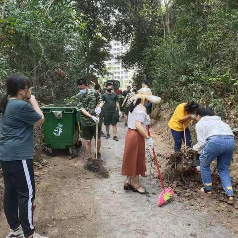 海岸警察总队（筹备组）文昌支队协同文城镇星火村委会于3月26日集中开展网格点责任区环境卫生大整治行动