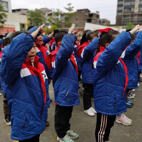 百色市右江区迎龙第一小学2021年秋季学期2019级（4）班第十八周学习成长记录