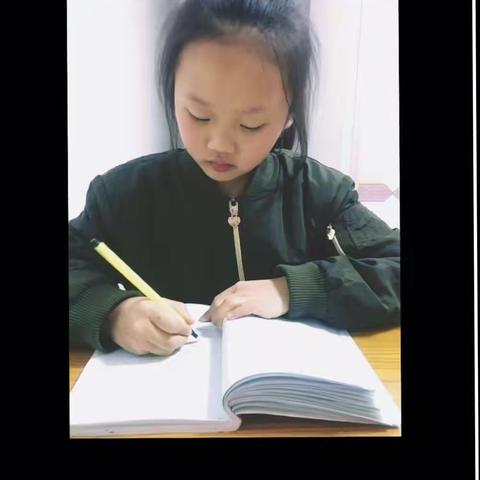 阅读照亮童年 进校附小18班李姗妮 班班共读第七期