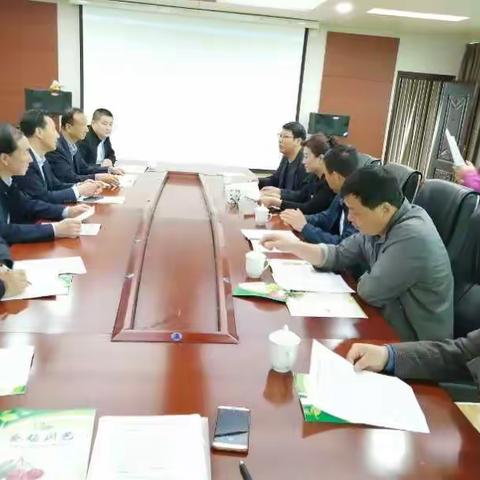 周至县农业农村局局长何恒春带队到兴平市参观学习农业特色产业 