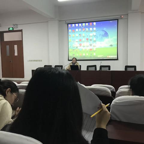 开发区小学期中语文试卷命题分析研讨会