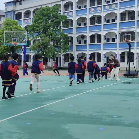 “落实新课标，赋能新课堂”——恩江小学体育优质课竞赛