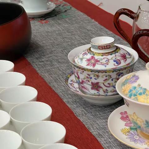 品茶之韵味 享悠之生活——立山区局开展庆祝三八国际妇女节茶艺体验活动