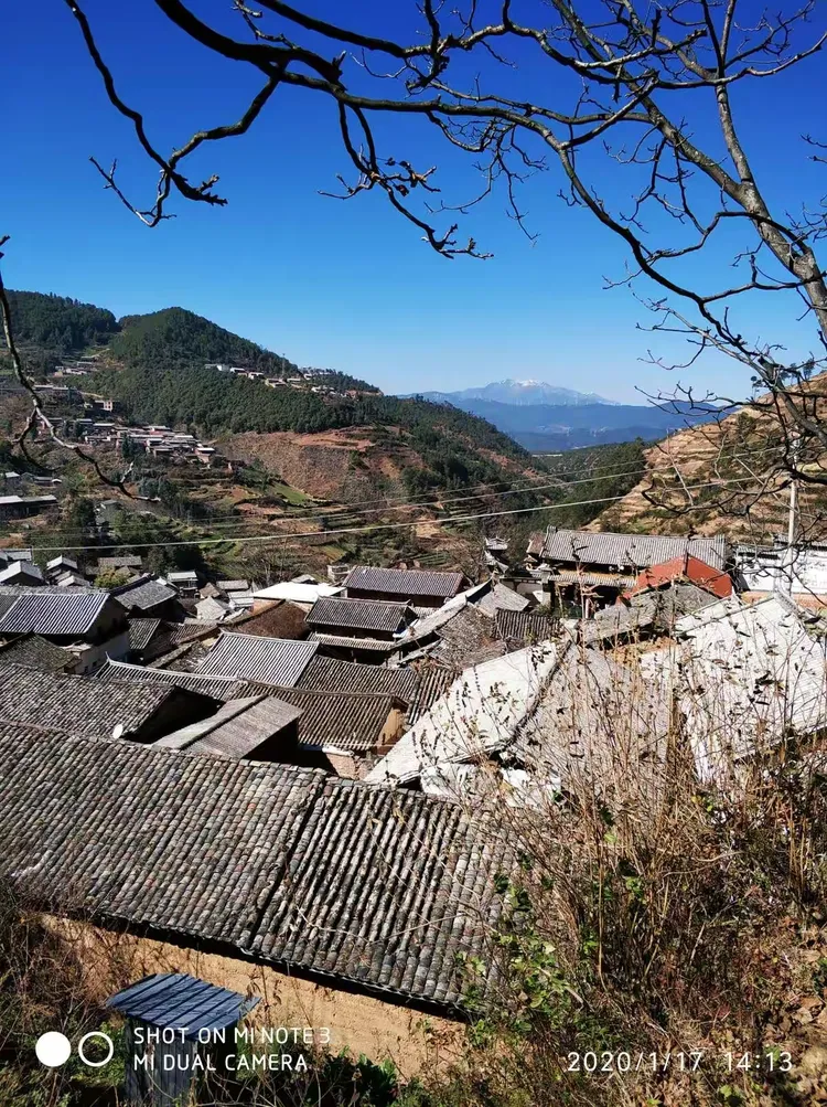 这里是巍山大仓镇的千年彝族村寨