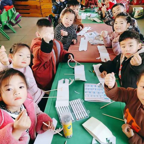 学前一班快乐的手工课