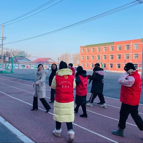 “同心聚爱，助力成长”——长春市农安高级中学党总支走进特殊教育学校献爱心、助成长