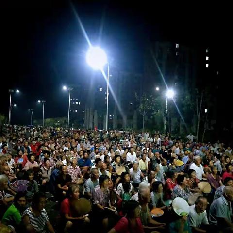 长清区文化和旅游局开展“文化扶贫”送戏下乡演出活动