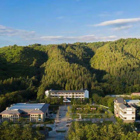 疫情过后，希望你多走出户外。去旅行，去徒步，让生活多点色彩。