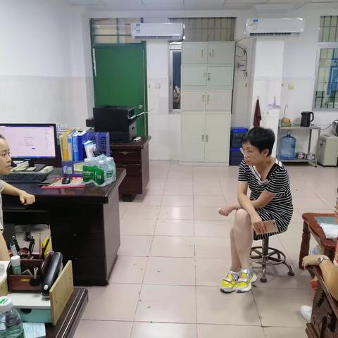 省局教科文一站莅临屯昌县支付中心指导财报和初始化工作