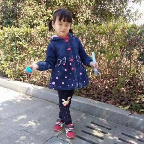 宝贝的七彩童年