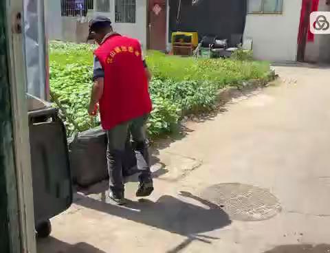 仓山镇持续开展“护河爱水、清洁家园”活动(158)