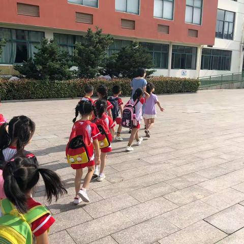 学前教育宣传月—      走进小学，成长初体验