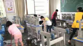 创卫，陈营小学二(1)班在行动