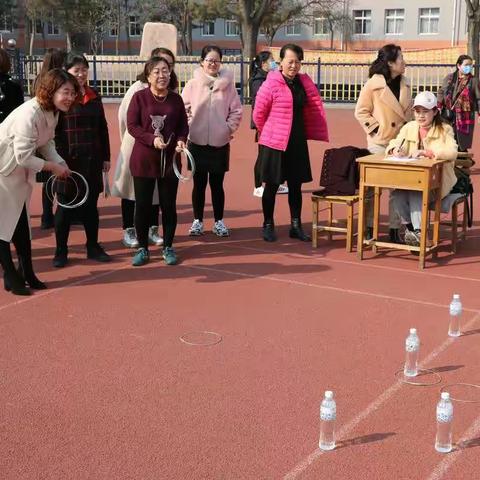 喀左四高中举办庆祝“三八”国际劳动妇女节活动