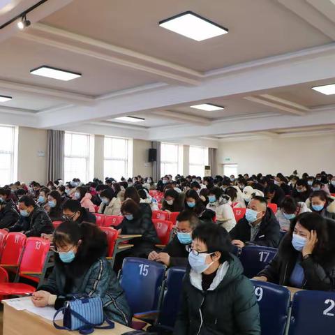 喀左四高中召开2022年春季学期开学全体教职员工大会