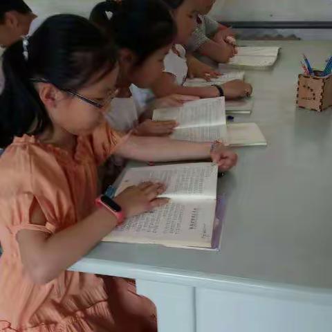 梁二庄小学读书开放