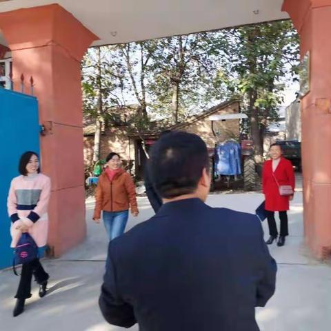 [党建]+托起明天的太阳-五方中心小学喜迎市局领导义务教育均衡发展大检查