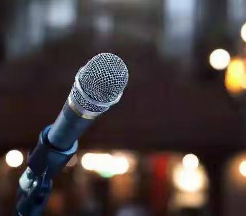 西安普华口才培训：如何消除演讲中无用的语气词？