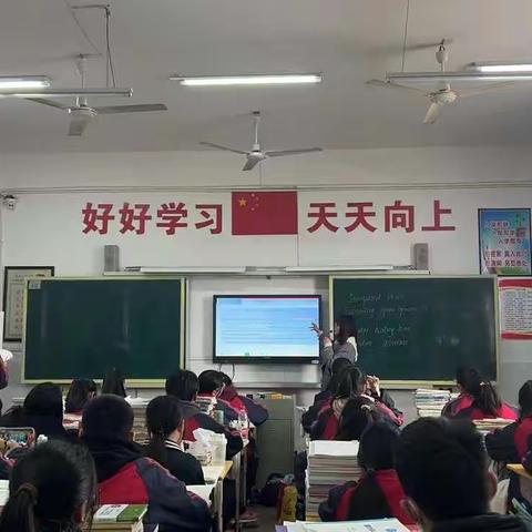 在教研中前行，在实践中成长——记我校高中英语组青年教师汇报课