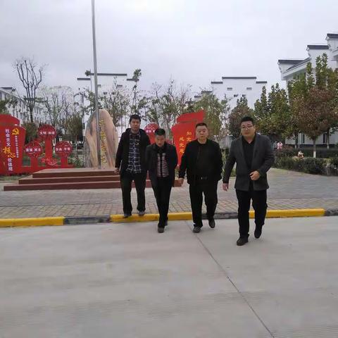 10月27日景区管理局刘孟昭书记前来幸福佳苑社区督导检查社区工作