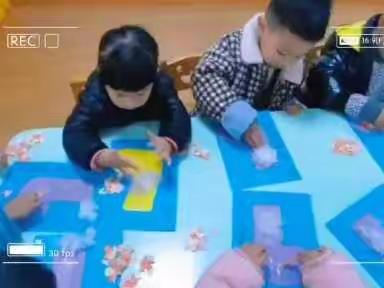 感恩幼儿园小一班《快乐家园理想起点》