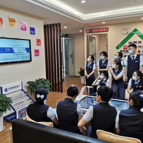 守住钱袋子，护好幸福家——卧龙支行信用卡安全知识集中宣传月活动纪实
