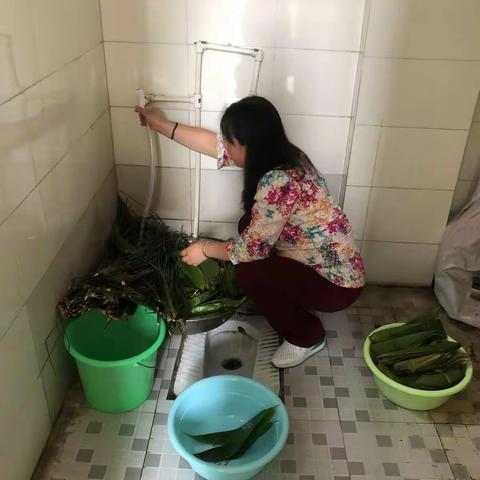 新田垅社区2019年新时代文明实践活动———艾香端午邻里和