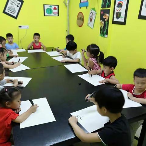 童创美术米罗班暑期课程完美结束啦