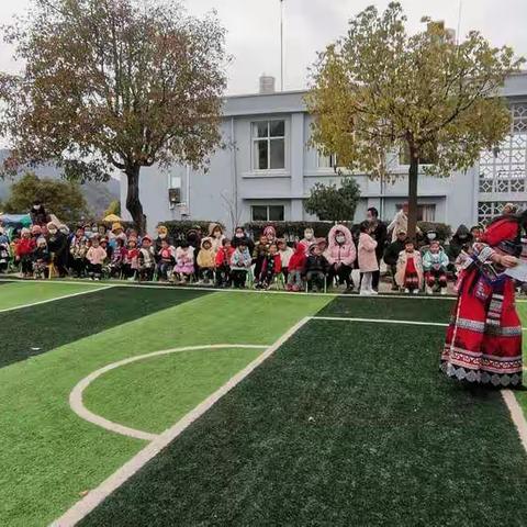 尾乍黑幼儿园“大手牵小手，相伴过暖冬”亲子活动