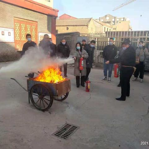 喜迎新春佳节，做好消防培训工作，为游客营造一个安全舒适的游玩环境！