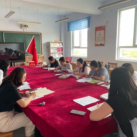 以研促教，共同成长---蛟龙镇英语第二次集体备课