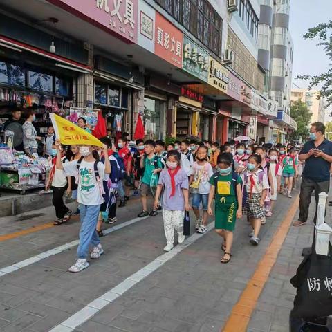 “炎炎夏日，护学有我”——许昌市健康路小学五年级六班护学岗日志