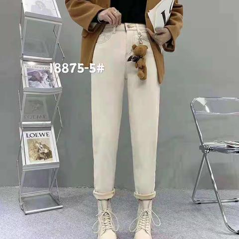 寒冷冬日 暖衣相伴！！东光信誉楼男女裤生活馆为您准备了丰富的预寒暖衣，让您美丽依旧！