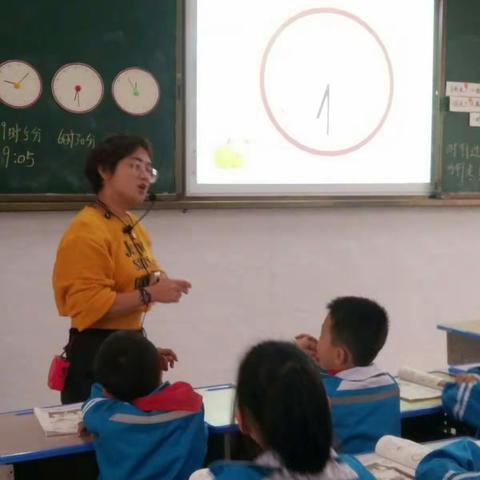 钻教研，促成长一一东乡区第一小学二年组教研活动