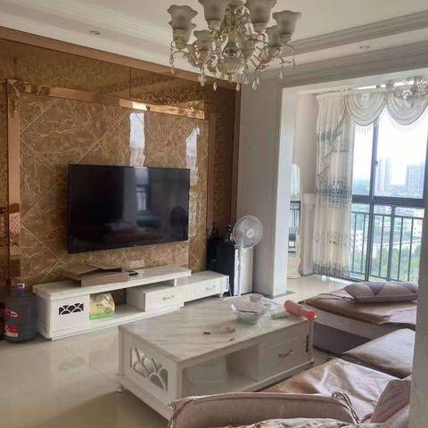 出租：挪威森林，电梯小高层，精装3/2/2家具家电全齐，年租金16800，可半年付☎65024