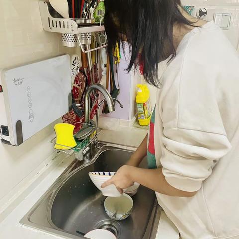 家校一体化，劳动不放假——葛沽三中劳动教育活动