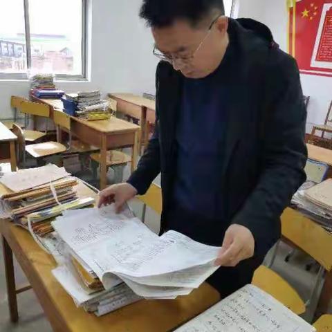 山城学区举行期末业务检查活动