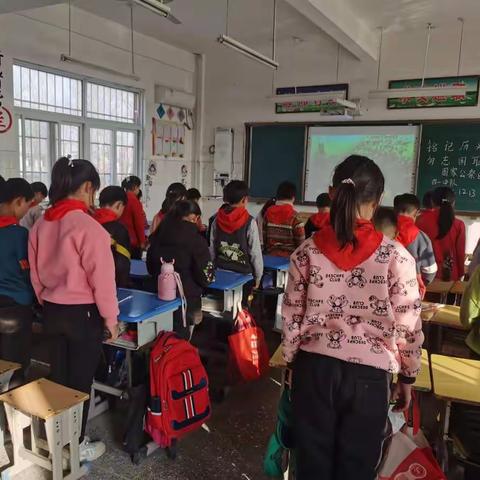 王楼镇黄寺小学“清明节祭奠先烈”活动