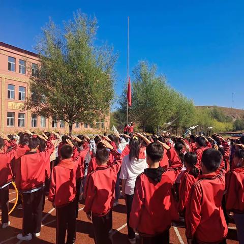 萨马街学校“踔历奋发新征程，迎接党的二十大”合唱比赛